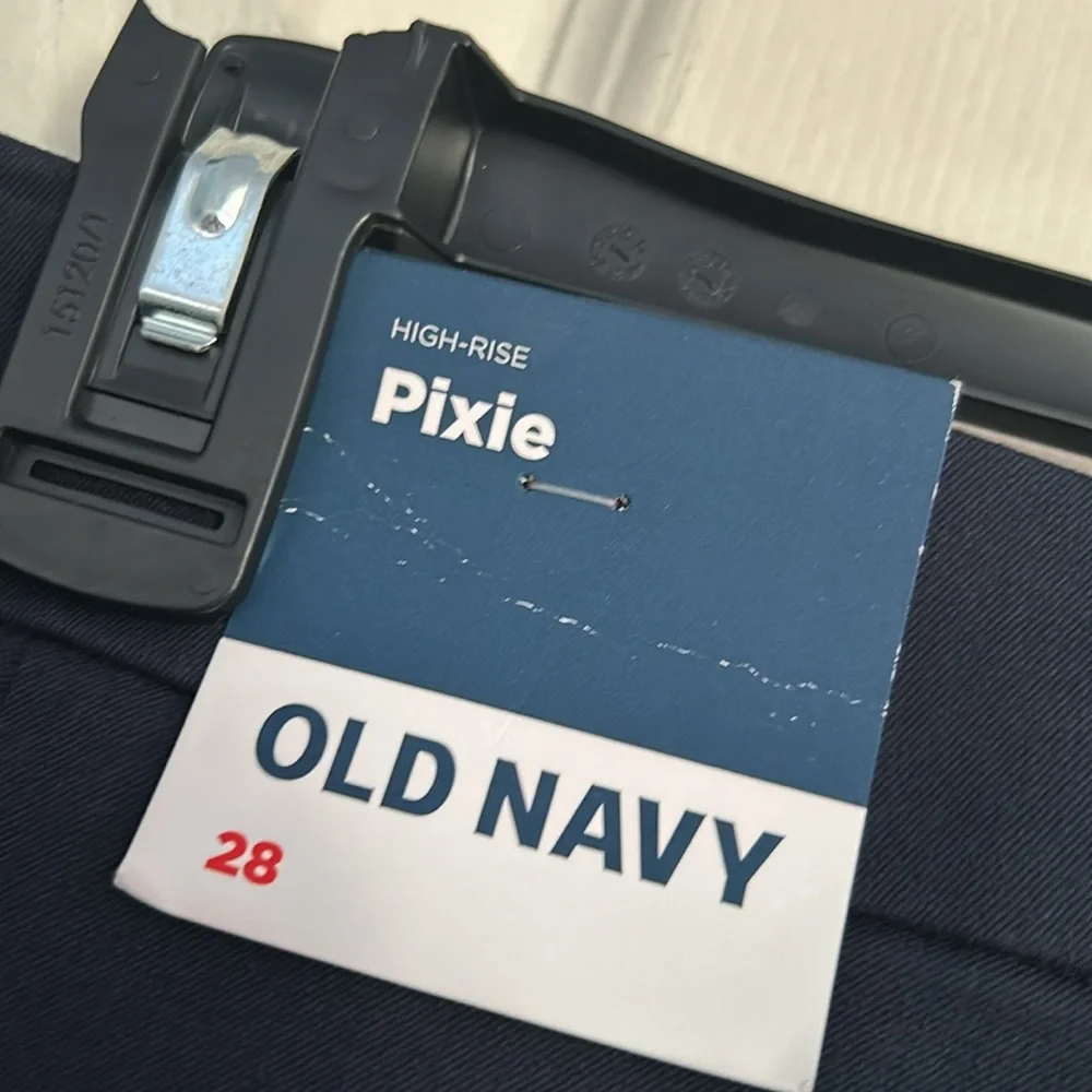 NWOT Old Navy high rise in the navy pixie pant size 28 - Picture 3 of 5